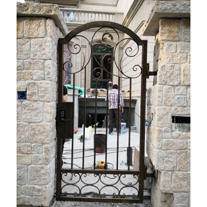 hand forged wrought iron gates 2