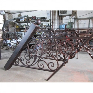 hand forged wrought iron balcony9