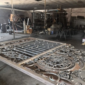 export wrought iron gate fabricate 1