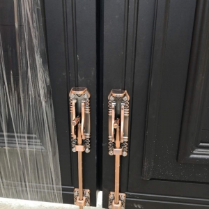 luxury aluminum gate installation