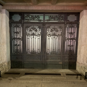 Classic Wrought Iron Door Cast Iron Doors China