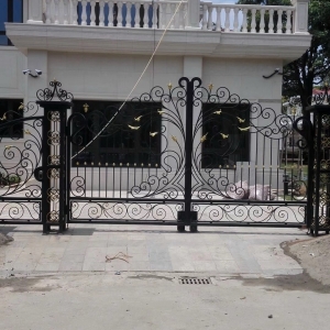 Luxury Fancy Steel Gate Metal Gates China Wholesale
