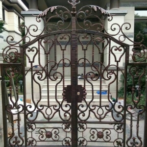 Luxury Custom Wrought Iron Gate China Outdoor Metal Gate for High End Villa
