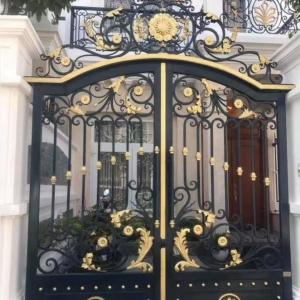 Outdoor Large Luxury Double Door Iron Gates Wrought Iron Gate China Designs